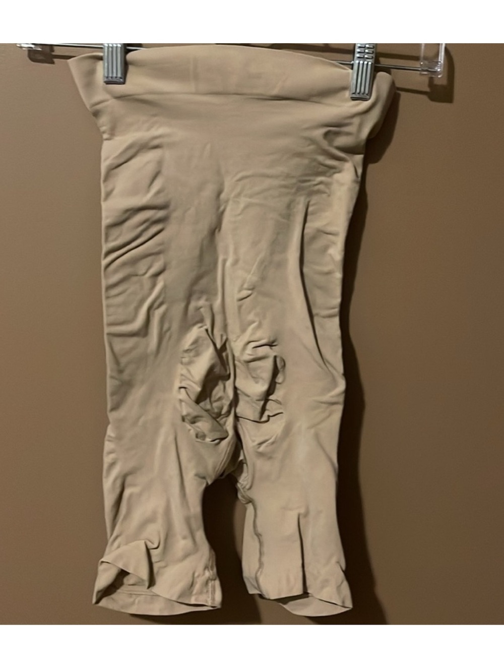 Skims seamless sculpt mid thigh short - Picture 3 of 4